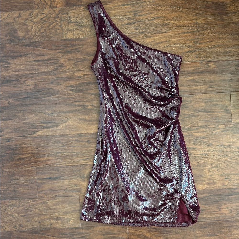wild fable One-Shoulder Sequin Dress in Deep Wine